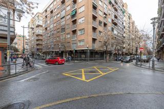 Parking coche en Camino de Ronda. Plaza de garaje en excelente ubicación!  camino de ronda