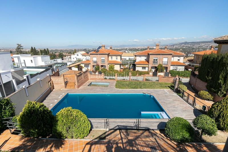 Foto 281e59e6-f150-46f2-a127-3bd1b052289d. Casa en ramon j.sender 1 el hogar que estabas buscando!!! aquí está!!! en la zubia. en Zubia (La)