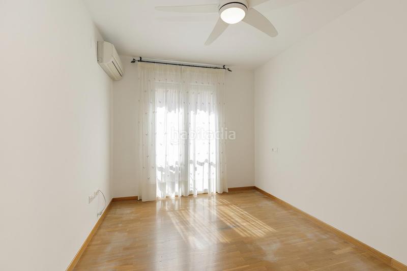 Foto 46354e55-3d27-4ee9-b107-f10c13fc8158. Casa en ramon j.sender 1 el hogar que estabas buscando!!! aquí está!!! en la zubia. en Zubia (La)