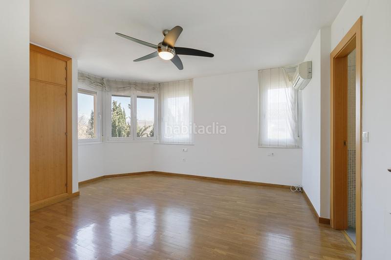 Foto 535aa690-bd39-41f3-8c50-c7209230c719. Casa en ramon j.sender 1 el hogar que estabas buscando!!! aquí está!!! en la zubia. en Zubia (La)
