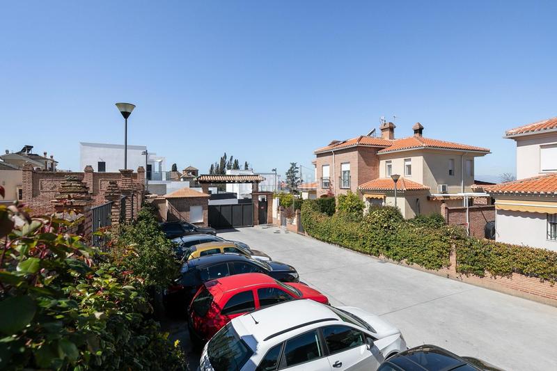 Foto cca2c85c-925a-4c6b-8e4c-98331cc43d47. Casa en ramon j.sender 1 el hogar que estabas buscando!!! aquí está!!! en la zubia. en Zubia (La)