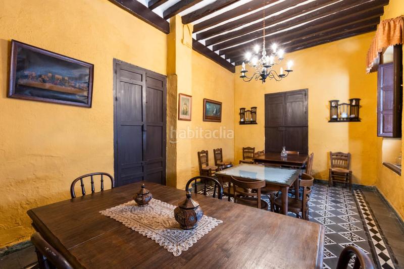 Foto f1b20118-ef5b-4965-aa48-29148d9f778e. Edifici a Centro Salobreña