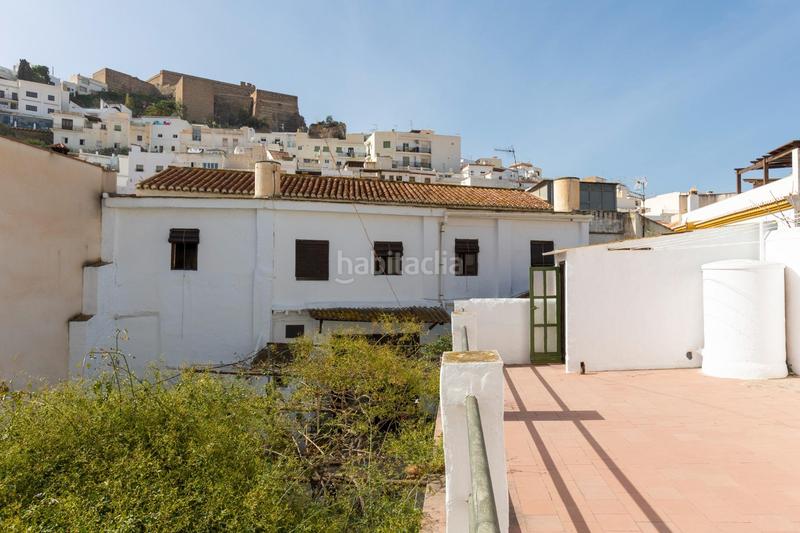 Foto f4b06434-e46f-47d4-8c0a-762a782c9344. Edifici a Centro Salobreña
