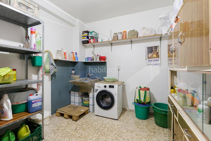 Foto f733e33e-249d-4c01-98d1-fde9d7200306. Local comercial a Atarfe