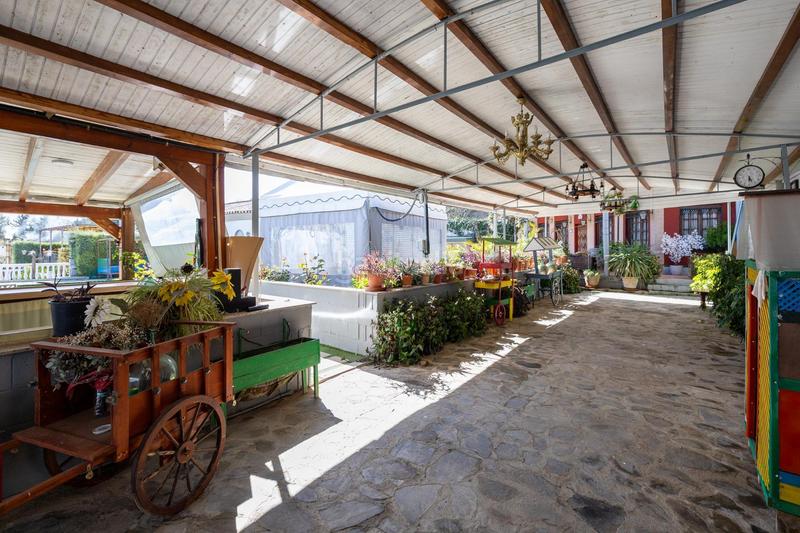 Foto 06308ab9-abd5-4459-891c-15ee67899431. Chalet espectacular chalet con piscina, jardines y salón de fiestas en puerto lope ! en Moclín