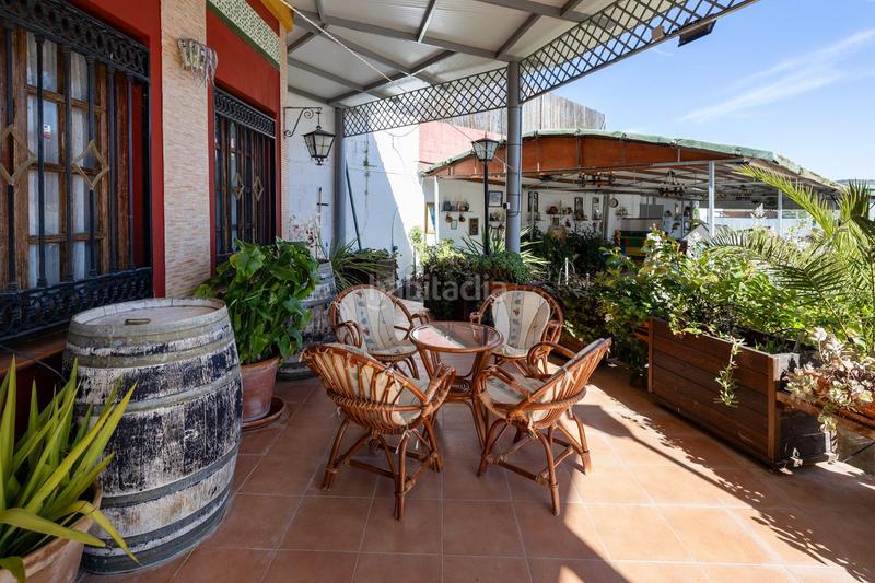 Foto 32dfe996-97e2-4837-ad79-2af0cf050fd7. Chalet espectacular chalet con piscina, jardines y salón de fiestas en puerto lope ! en Moclín