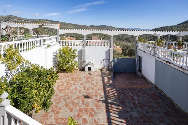 Foto 5d2a3d8e-1d8b-48bc-bbe4-4ac929cf5beb. Chalet espectacular chalet con piscina, jardines y salón de fiestas en puerto lope ! en Moclín