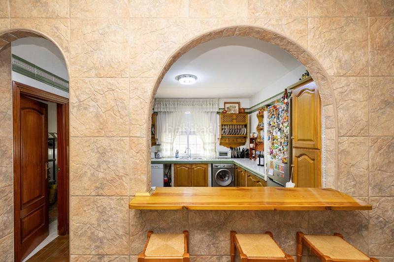 Foto 8aa91bc4-e2d9-4665-a617-6e6fe8e995ca. Chalet espectacular chalet con piscina, jardines y salón de fiestas en puerto lope ! en Moclín