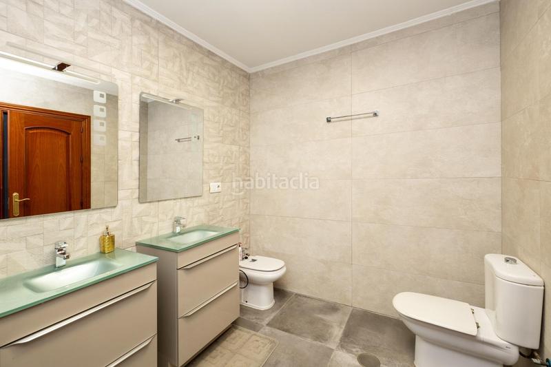 Foto a4ae588d-e41a-4ff3-8b42-1a4393a1e64a. Chalet espectacular chalet con piscina, jardines y salón de fiestas en puerto lope ! en Moclín