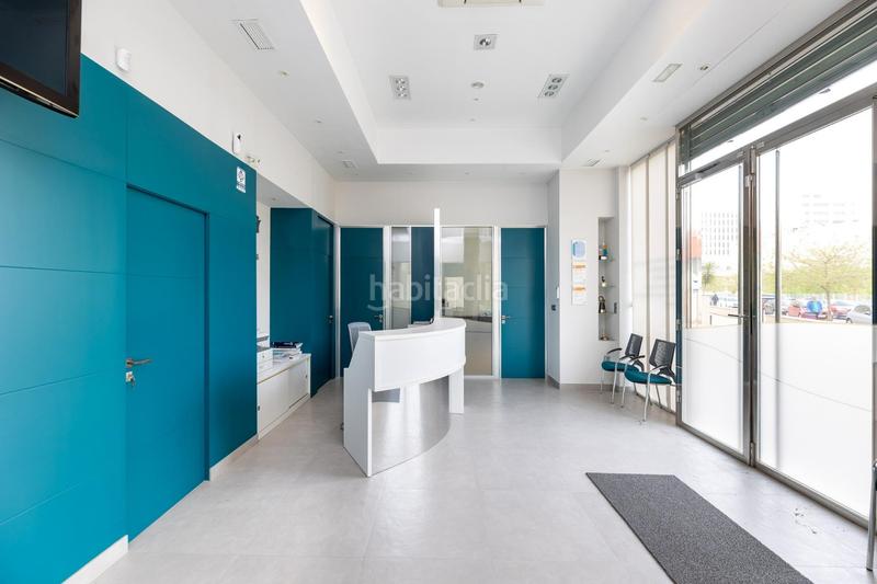 Foto 8d0c1c2c-ea9f-47a2-ade8-47a069154e3e. Local comercial a Campus de la Salud Granada