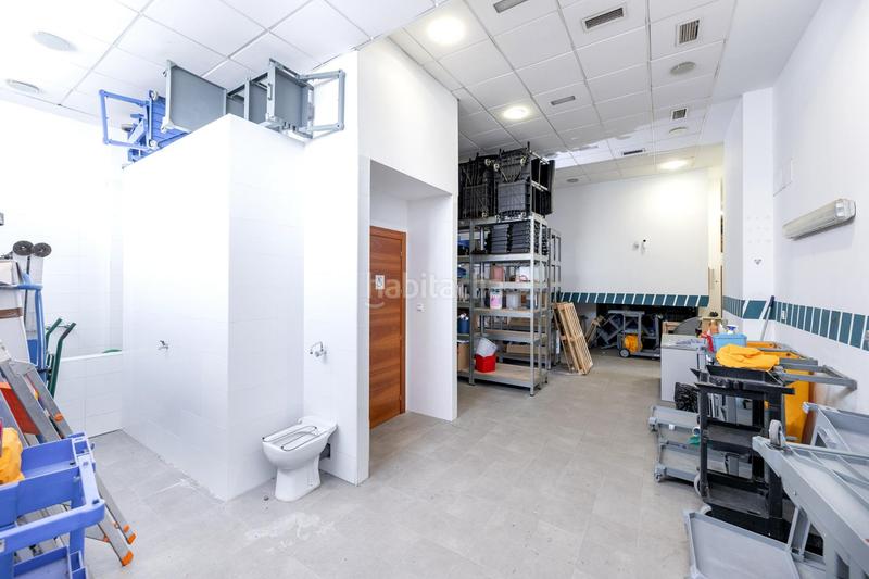 Foto 963a45ba-9e1d-4736-85a0-79b7ab1a2c78. Local comercial a Campus de la Salud Granada