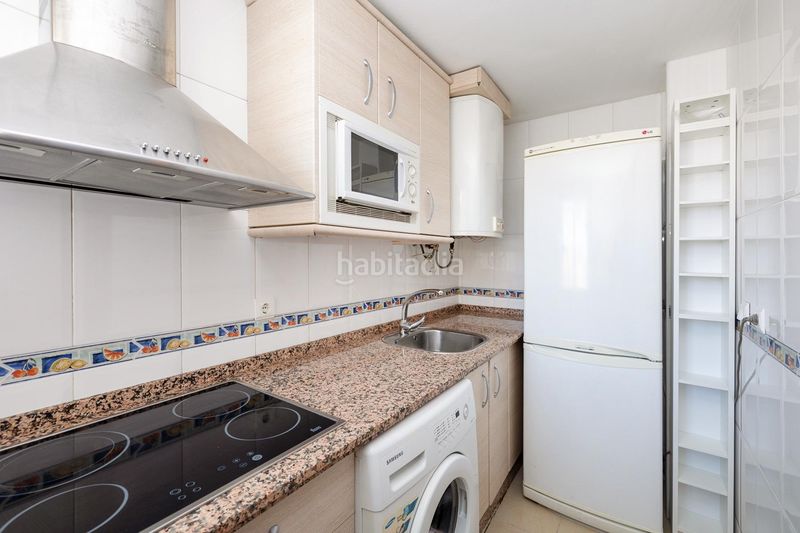 Foto 94a067b4-6945-4a34-90d5-eba8dbd00dfd. Apartament amb calefacció aparcament a San Miguel Armilla