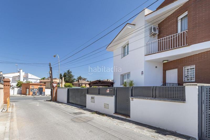 Foto 0c89c6fb-1dbf-4e54-a2b3-83f37f70b763. Casa bifamiliare con riscaldamento parcheggio piscina in Granada