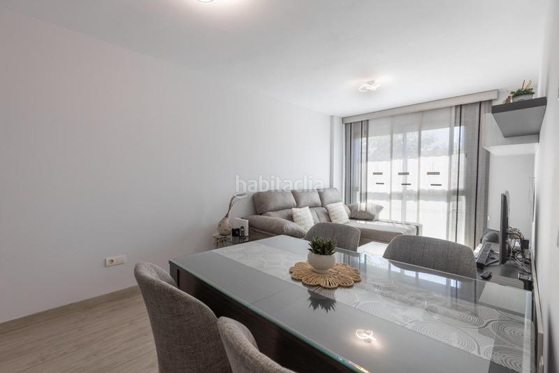 Foto d9a956df-6df2-4b68-b56f-c8227e322fc7. Piso en calle de circunvalación 3 piso de 2 dormitorios con garaje y trastero en la mejor zona en Alhendín