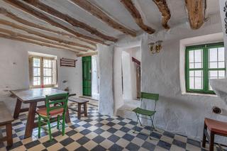 Masia  Calle morales. Cogollos vega. casa con encanto.