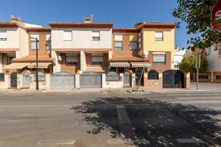 Maison  Calle de maría lejárraga. Casa adosada junto al nevada