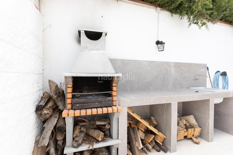 Foto 99737c00-7e08-4308-be14-f87c8ebb596a. Chalet en calle geranio 4 preciosa casa con piscina en la mejor zona de ogijares en Ogíjares