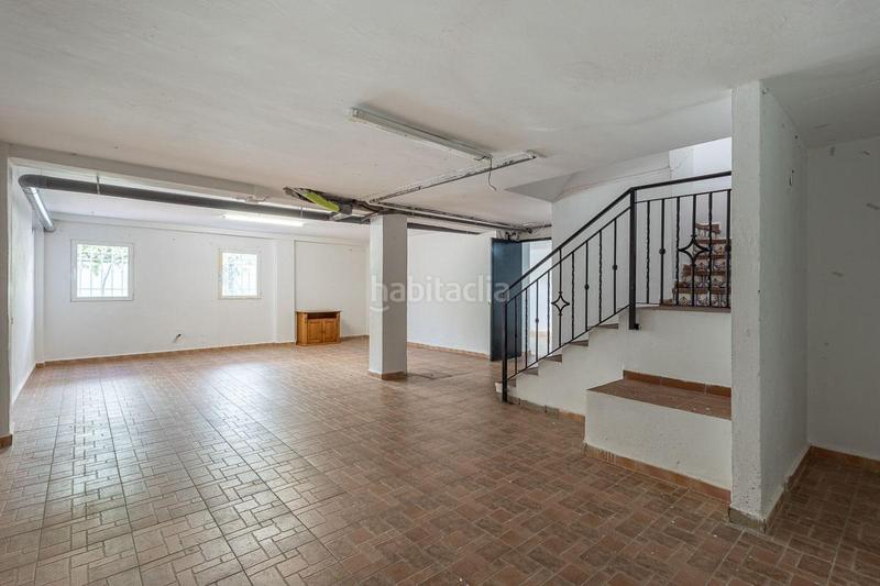 Foto 4291f804-212c-4260-ba61-f8f2be46e5be. Casa chalet independiente con piscina en la prestigiosa urbanización monteluz, granada en Peligros
