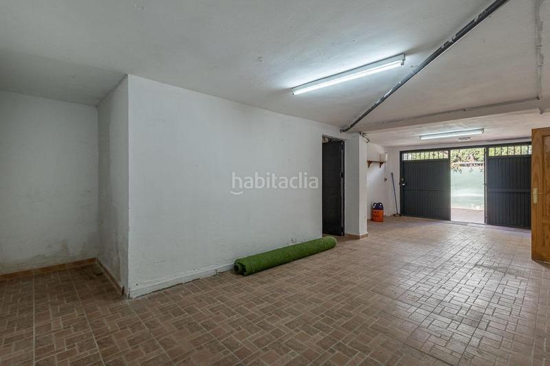 Foto a04aa205-a5cd-435f-951a-05dc218b8fdf. Casa chalet independiente con piscina en la prestigiosa urbanización monteluz, granada en Peligros