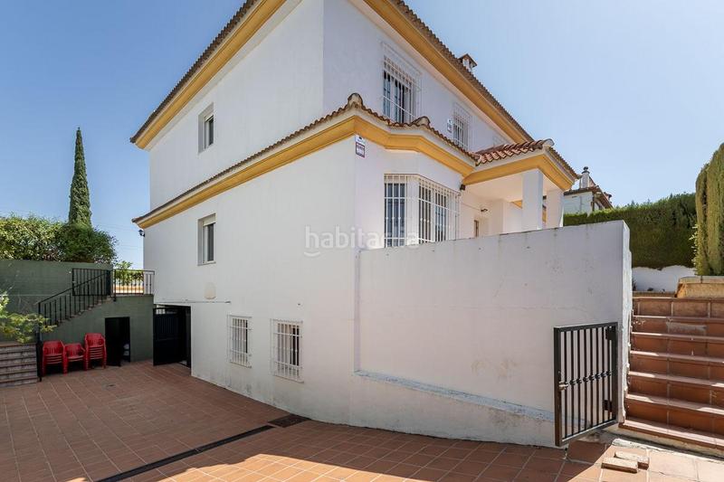 Foto fac87804-6814-4768-9247-0962e1adc7e7. Casa chalet independiente con piscina en la prestigiosa urbanización monteluz, granada en Peligros