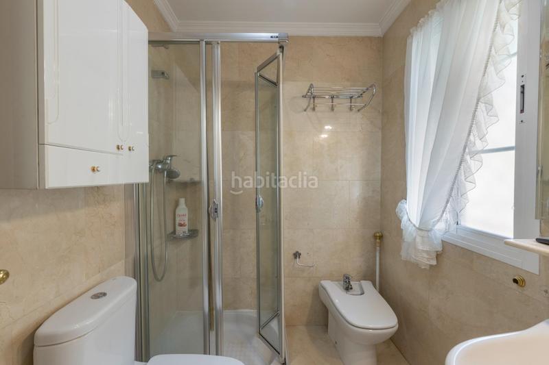 Foto 55a53fd5-d9ed-4648-a770-5846463390eb. Reihenhaus mit heizung parking pool in Camino de los Neveros - Serrallo Granada