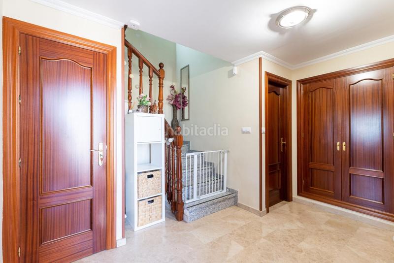 Foto 913b5ff5-96e0-40da-b1d5-f93a950ba203. Casa adosada casa a la venta con grandes espacios y vistas despejadas en Peligros