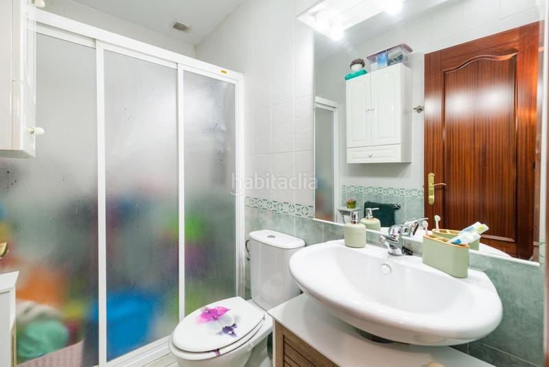 Foto e01a2778-746f-4cf1-8279-4b7725b461d2. Casa adosada casa a la venta con grandes espacios y vistas despejadas en Peligros