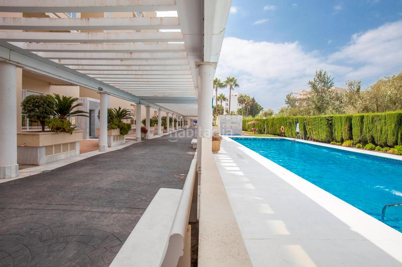 Foto ad605a1b-fc98-404c-aa4e-8dbd153eb236. Attico con parcheggio piscina in Playa de Granada Motril