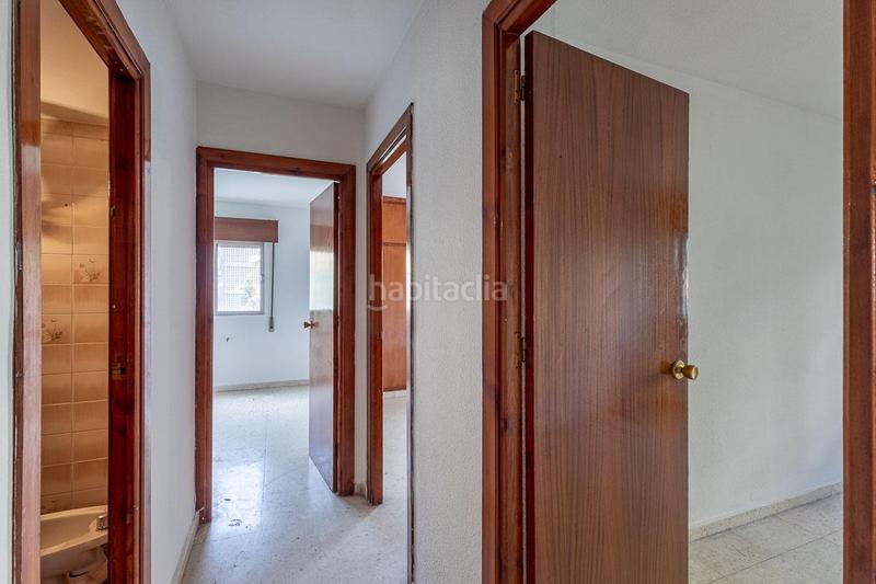 Foto c9ce78ac-d841-4301-ba06-58c58785753b. Piso gran piso en carretera de málaga en Angustias - Chana - Encina Granada