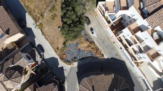 Terreny residencial a Calle los huertos. Parcela en calle los huertos en guejar sierra de aprox. 200 m2.