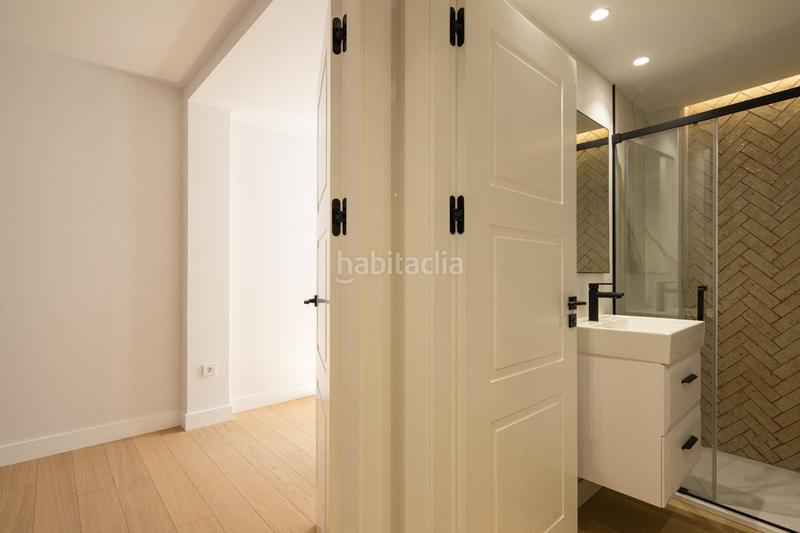 Foto e5010ba5-0d77-4404-88a3-2207921b3fd7. Piso horno de vidrio, espino 1 c en Barrio de Albaicín Granada