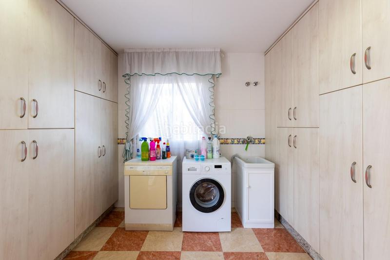 Foto 907b9f8d-f30b-455a-8f9c-eedc0c6efad7. Chalet gran casa en Motril ciudad Motril