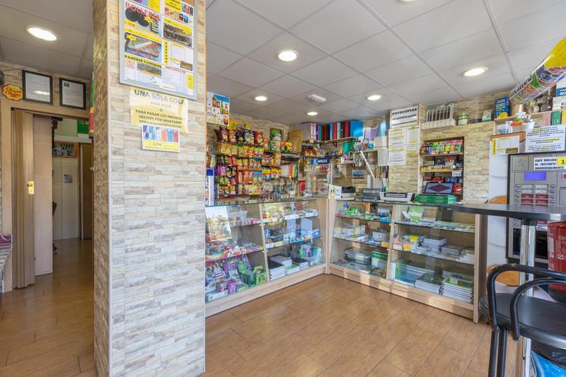 Foto 181f216e-e9c0-42ec-bced-cfae269c5cad. Local comercial a Cervantes Granada