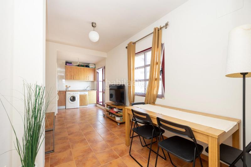 Foto f584aa72-6650-447a-88b1-e4c1dd432a8f. Appartement dans calle rector jose vida soria 10 dans Motril