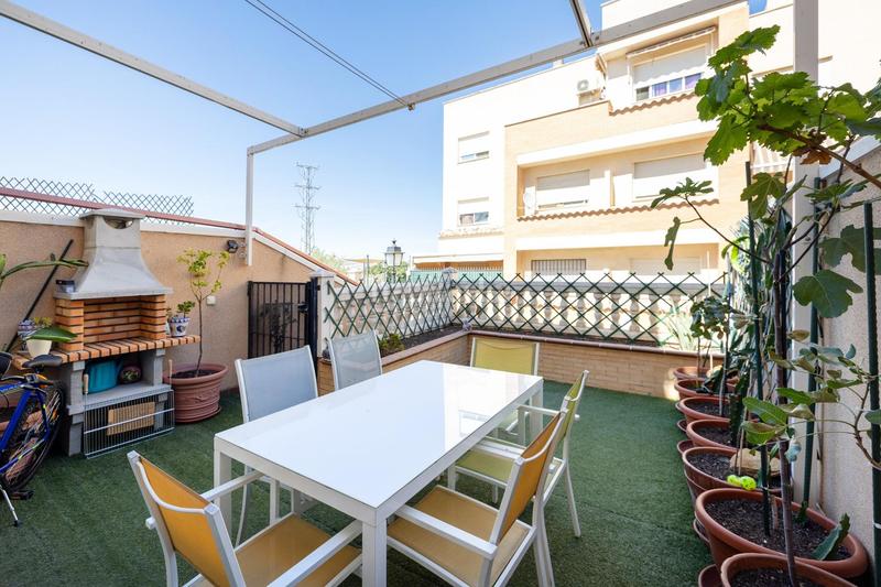 Foto 1e85b6b5-b174-4b08-a7d4-a5e1ddeb2a5b. Appartamento con parcheggio in Residencial Triana - Barrio Alto Gabias (Las)