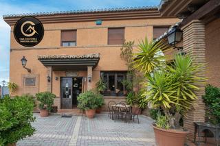 Xalet a Dílar. Chalet en dilar con negocio