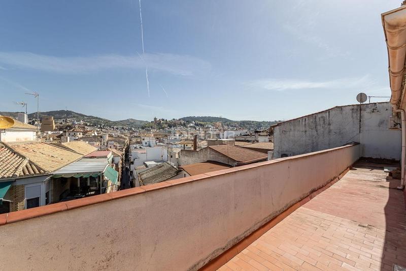 Foto 1e4b71ac-319d-45df-bdcd-26e66681e9b4. Zweistöckige wohnung mit heizung in Camino de Ronda Granada