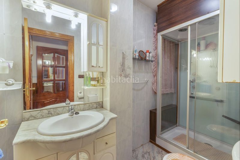 Foto 06aaf06d-c5ee-4860-bd8e-80326d5db9d6. Casa en plaza iglesia-p ruiz 3 amplia casa con espectaculares vistas a sierra nevada en Santa Fe
