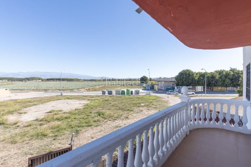 Foto 5f09ea61-1b71-4227-b872-b5d66e3431d8. Casa en plaza iglesia-p ruiz 3 amplia casa con espectaculares vistas a sierra nevada en Santa Fe