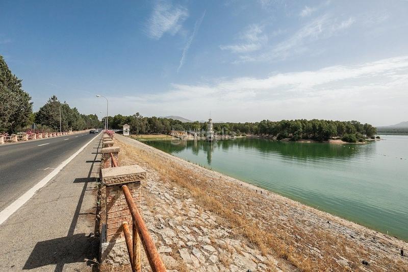 Foto a4249e7b-1f78-46c0-bcc1-cbf6b88e9067. Wohngrundstück in Atarfe