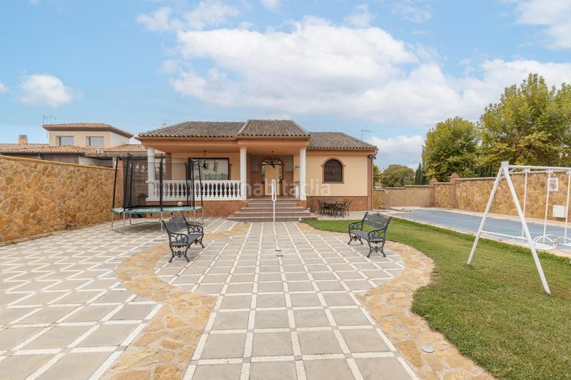 Foto 776784fc-e68b-4cf1-825d-001d2d1d8844. Chalet dans calle isaac newton 5 dans Láchar