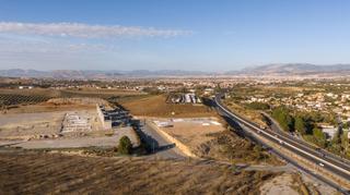 Finca rústica en Villa de Otura. Amplio terreno rural en avda suspiro del moro, otura