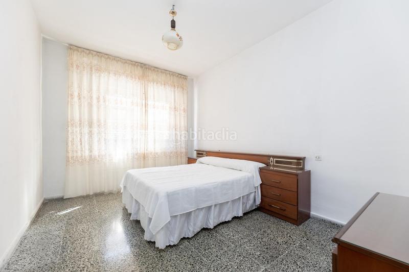 Foto 45013815-cd73-4701-89a2-4c976bd350f0. Flat with parking in Barrio de Zaidín Granada