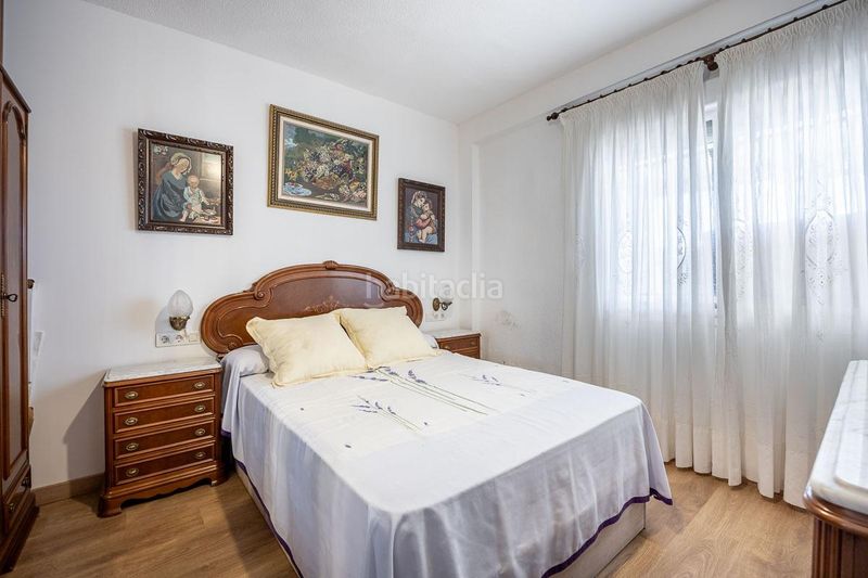 Foto 9fa8b9d4-3ae0-44a3-8038-3d8bf37d6875. Casa adossada amb aparcament piscina a Barrio de la Vega Monachil