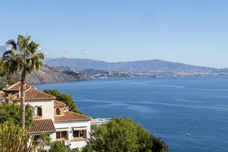 Xalet  Calle de pinotajos 7. El privilegio de vivir donde otros solo veranean, chalet indepen