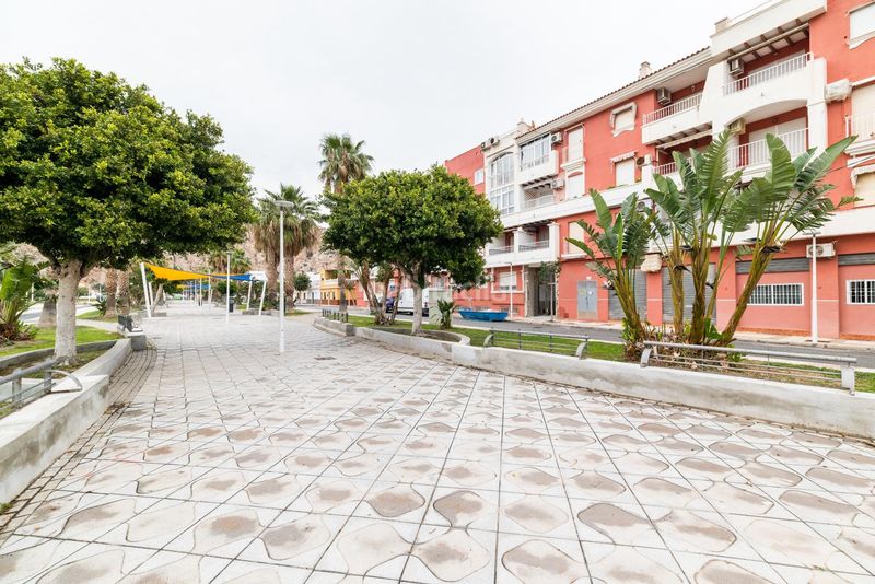 Foto 57d4cad3-179c-42a5-9730-b5838b3f4b3a. Piso en fragata 25 excepcional oportunidad, piso en calahonda. en Motril