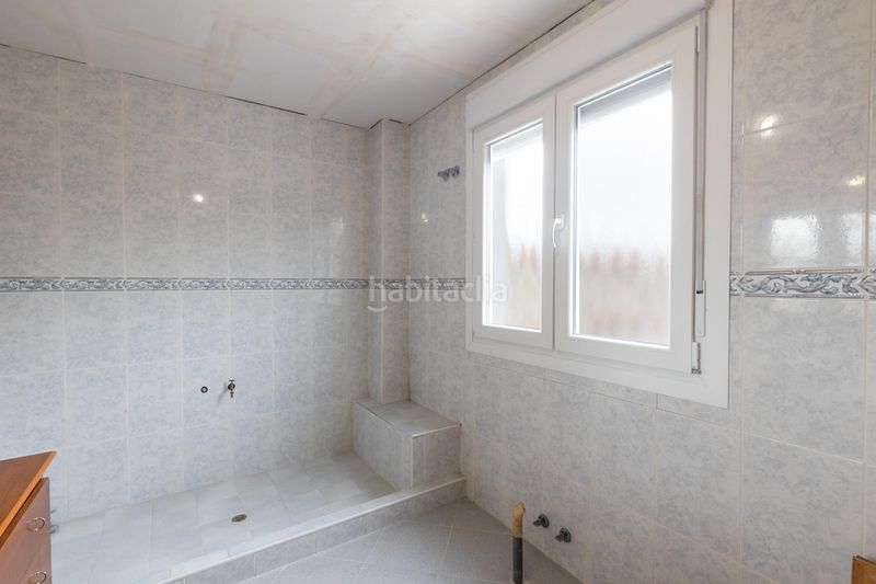 Foto ceae3acd-a070-4036-bf83-036e55354cd6. Casa adossada amb calefacció aparcament piscina a Ogíjares