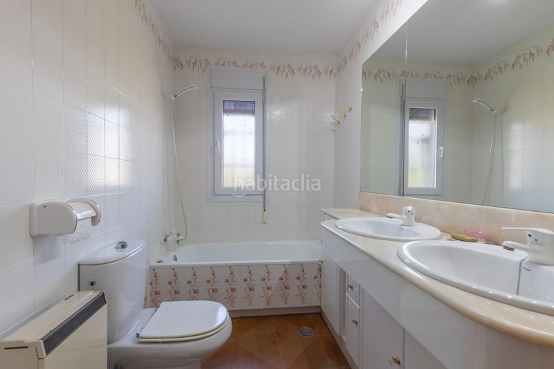 Foto d6a34253-9548-4e4c-9a98-026c89dc6044. Casa amb aparcament piscina a San Francisco - El Chorrillo Gabias (Las)