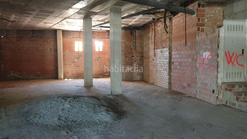 Foto 5b407522-41b5-45c8-bfa2-16b088868a09. Local comercial a calle torre de la vela a Santa Fe
