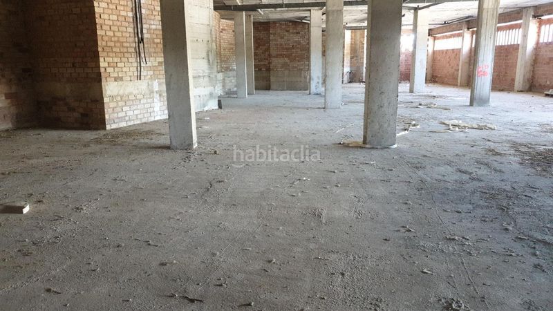 Foto 65f37d97-9a3c-4929-96d1-97e8dfd756b9. Local comercial a calle torre de la vela a Santa Fe